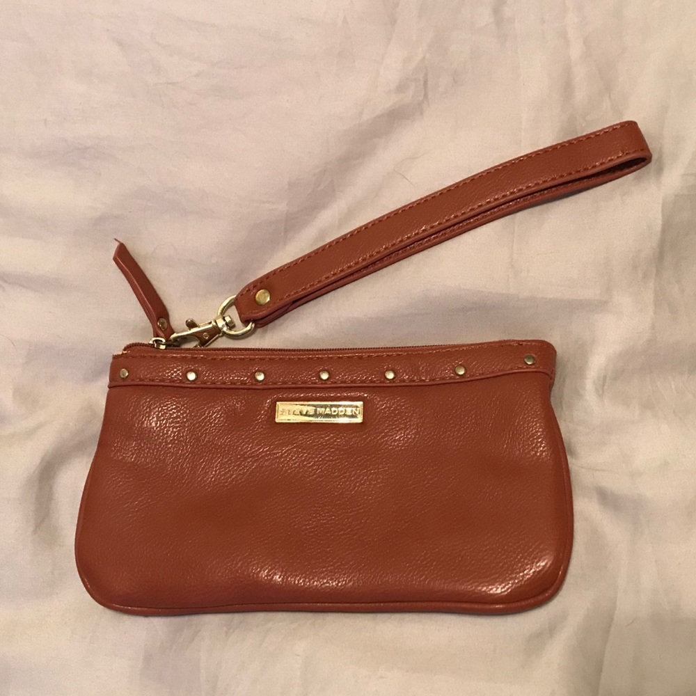 Steve Madden wristlet